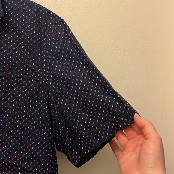 Men’s Michael Kors collared blue Button Down short sleeve Shirt size medium - Picture 4 of 9